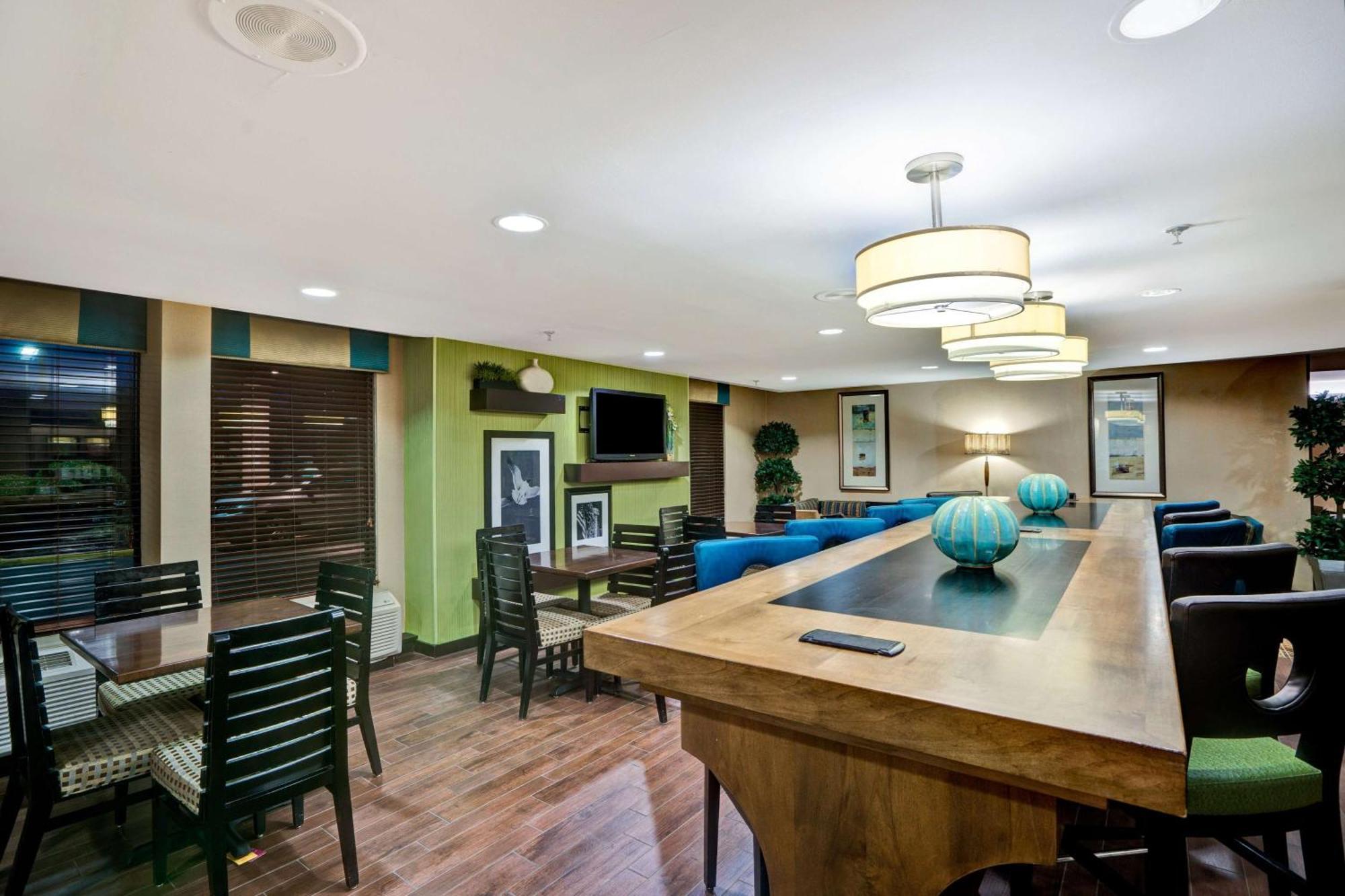 Hampton Inn By Hilton Milford Exteriér fotografie