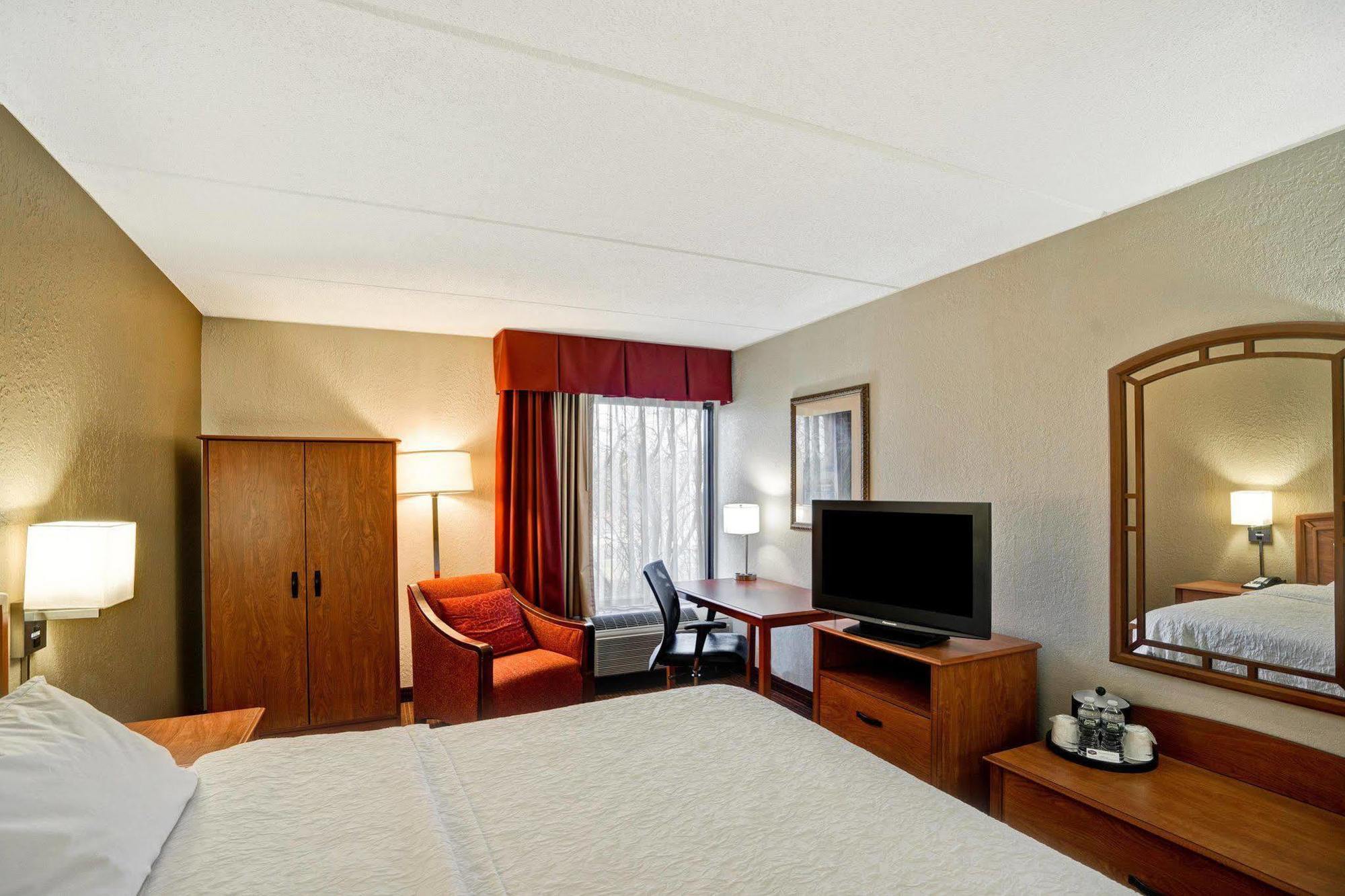 Hampton Inn By Hilton Milford Exteriér fotografie